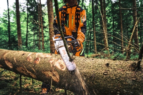 STIHL Pilarka MS 300 C-M, 325" , prowadnica L04 40cm/16", łańcuch RS Pro 1,3mm Orginał
